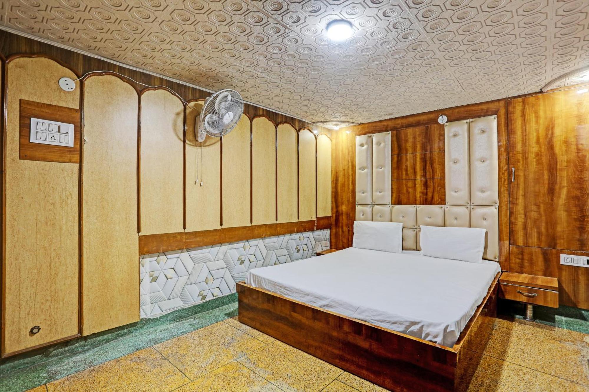 Hotel O Saffron Night Stay Amritsar Esterno foto