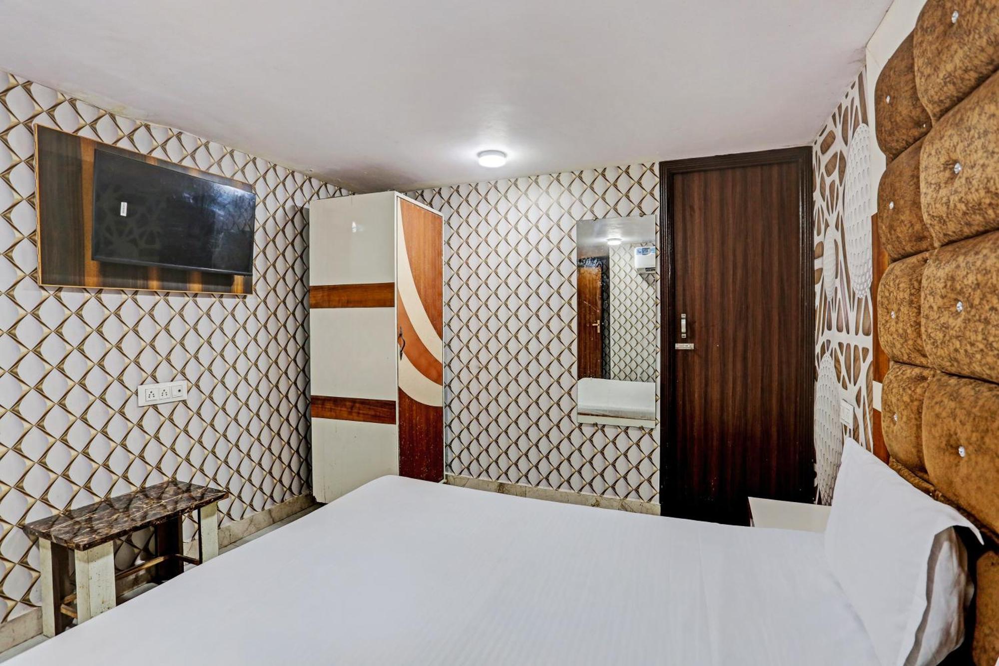 Hotel O Saffron Night Stay Amritsar Esterno foto