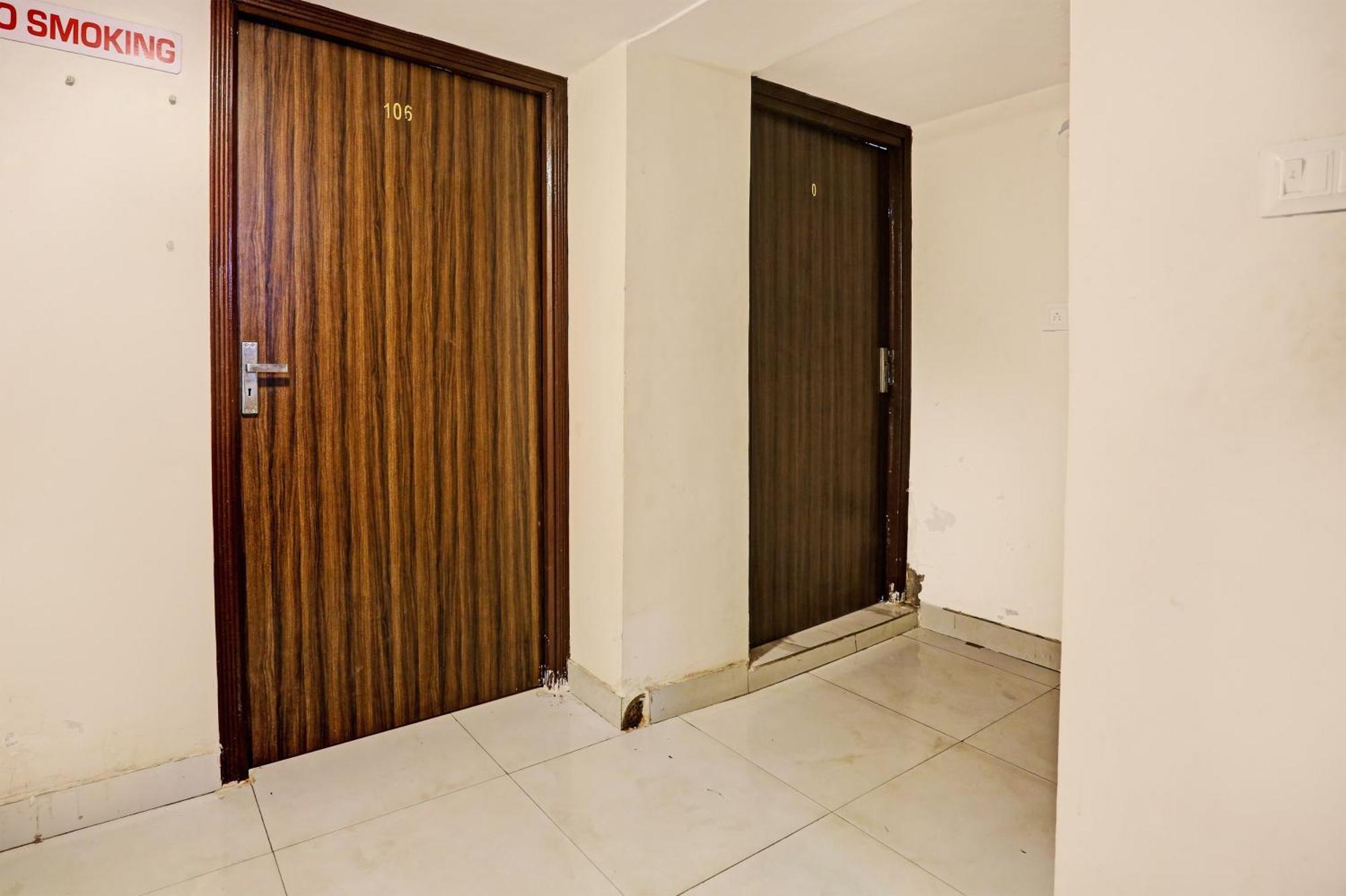 Hotel O Saffron Night Stay Amritsar Esterno foto