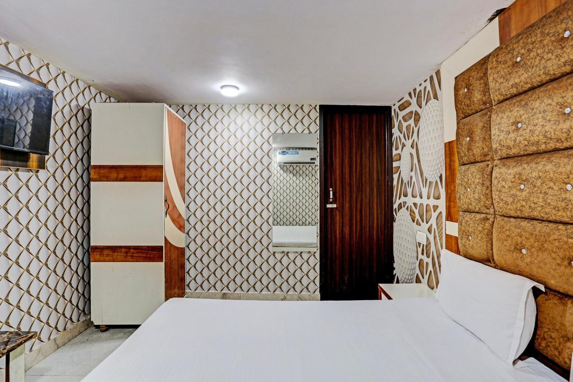 Hotel O Saffron Night Stay Amritsar Esterno foto